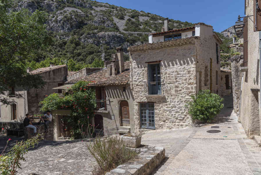 Francia - Saint-Guilhem-le-Désert 004.jpg